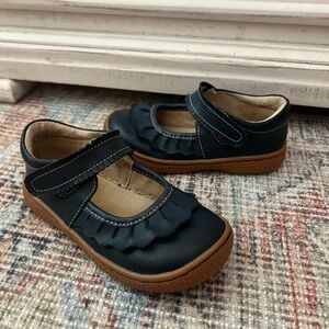 Livie & Luca Velcro shoes size 9 navy